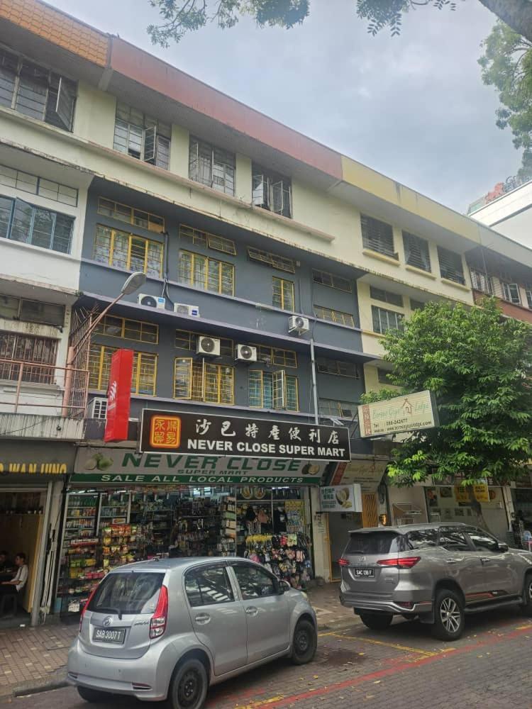 Borneo Gaya Lodge Kota Kinabalu Extérieur photo