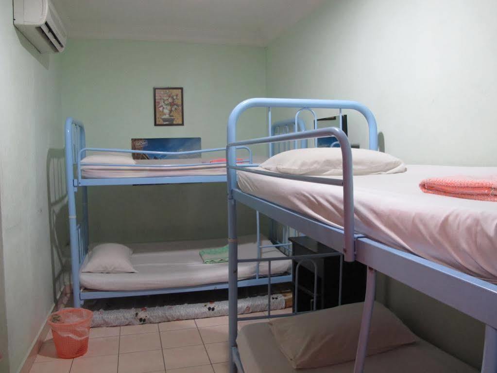 Borneo Gaya Lodge Kota Kinabalu Extérieur photo